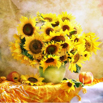 Gėlės spalvinga saulėgrąžų vaza 