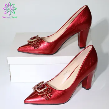 Rožių spalvos naujausias italų batai be atitikimo krepšiai PU odos, patogus siurbliai didmeniniams gera kaina, sandalai, batai
